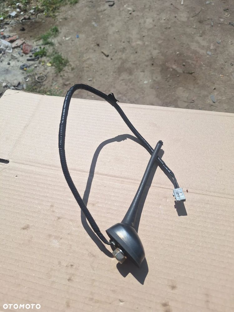 Antena radia bat anteny podstawa Honda Jazz III 2008 - 2014