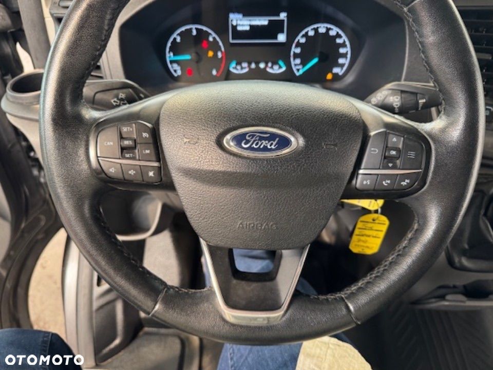 Ford Transit Custom - 11