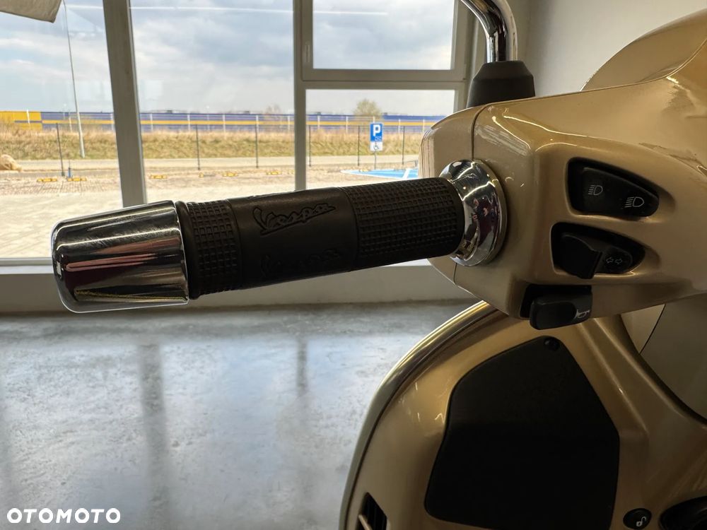 Vespa GTS - 30