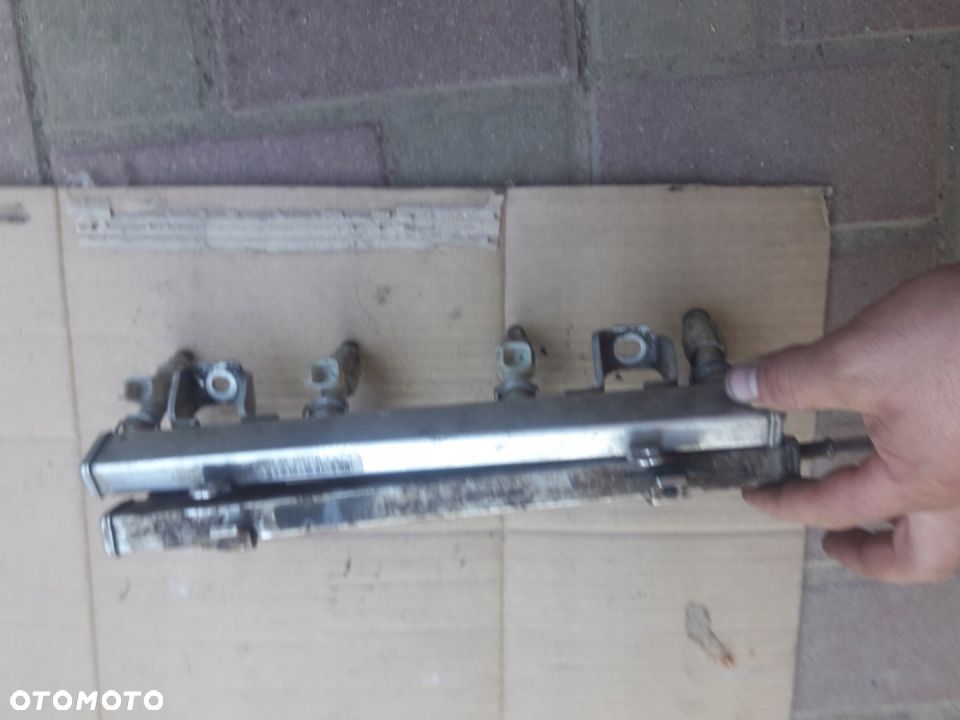 Mazda 5 1.8 2.0 05-10 Listwa wtryskowa wtryski - 3