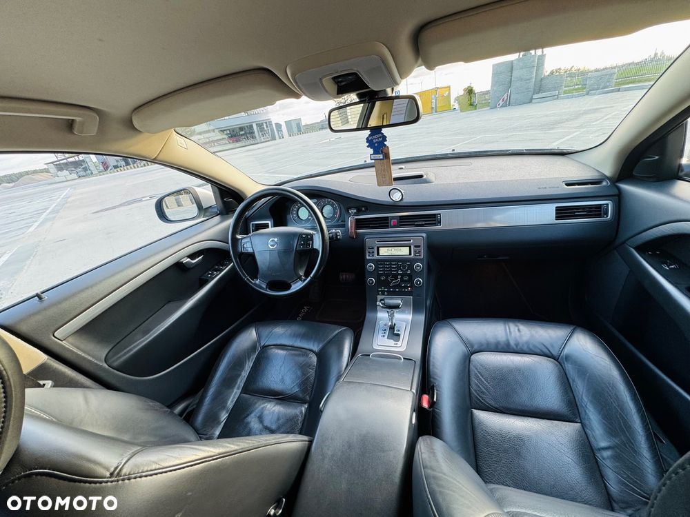 Volvo V70 2.5T Summum - 23