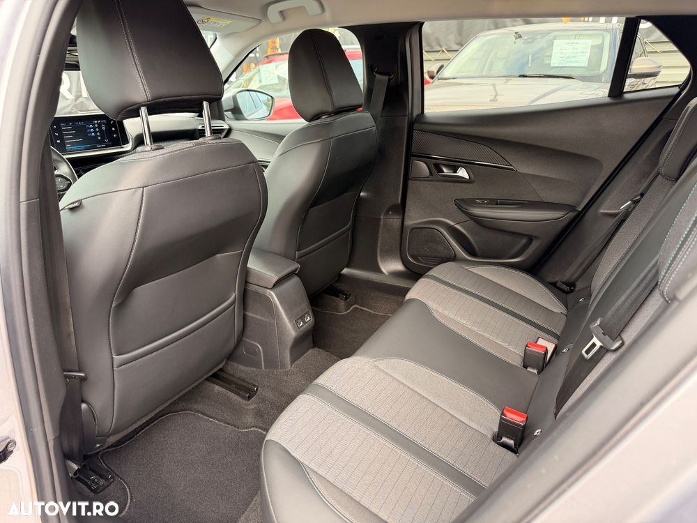 Peugeot 2008 PureTech 130 EAT8 Allure Pack - 10