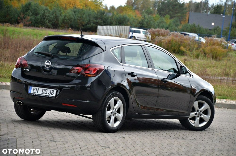 Opel Astra - 11