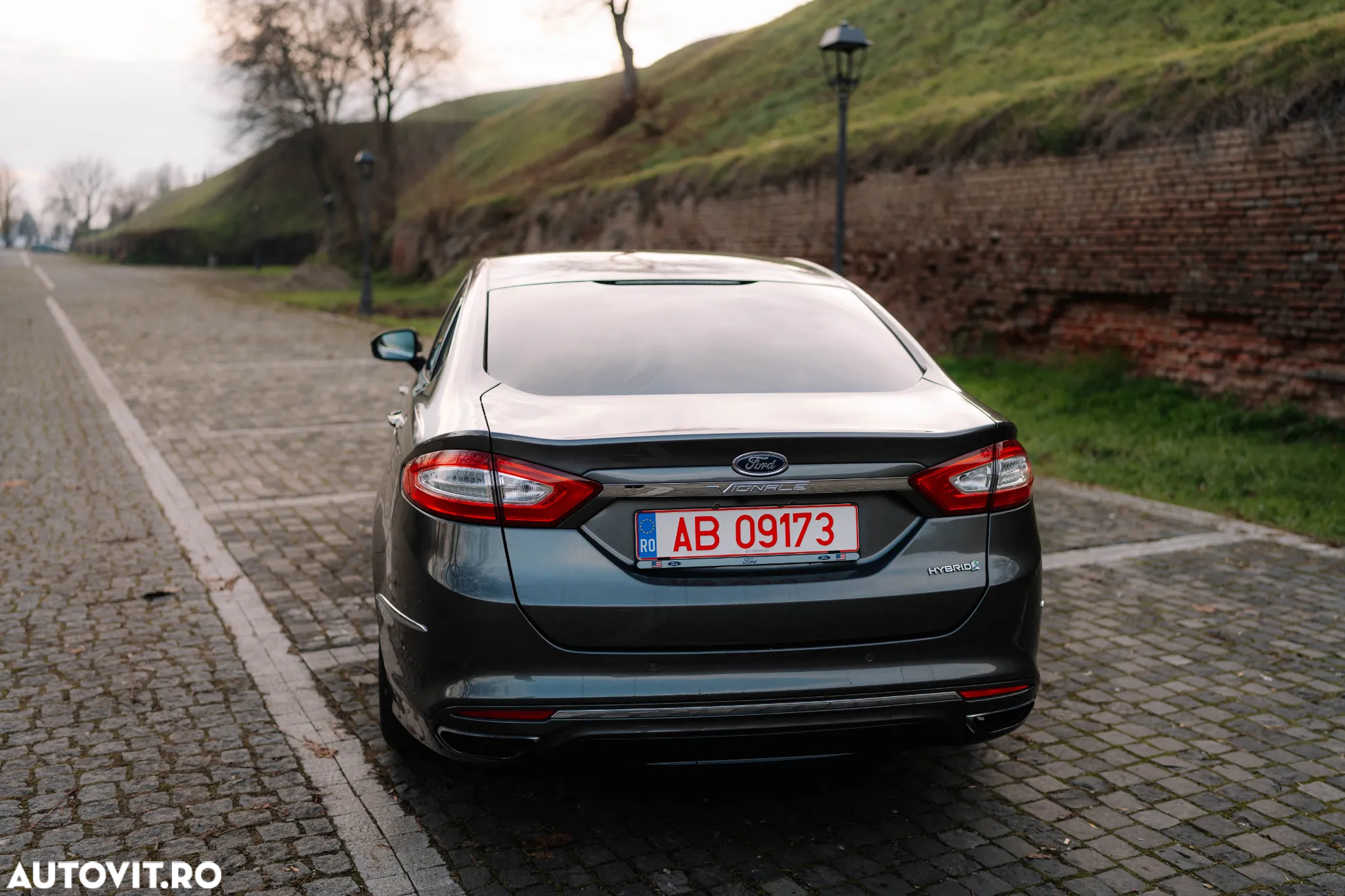Ford Mondeo - 12