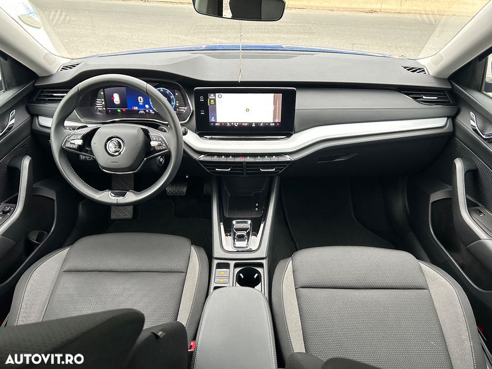 Skoda Octavia 2.0 TDI DSG Tour - 11