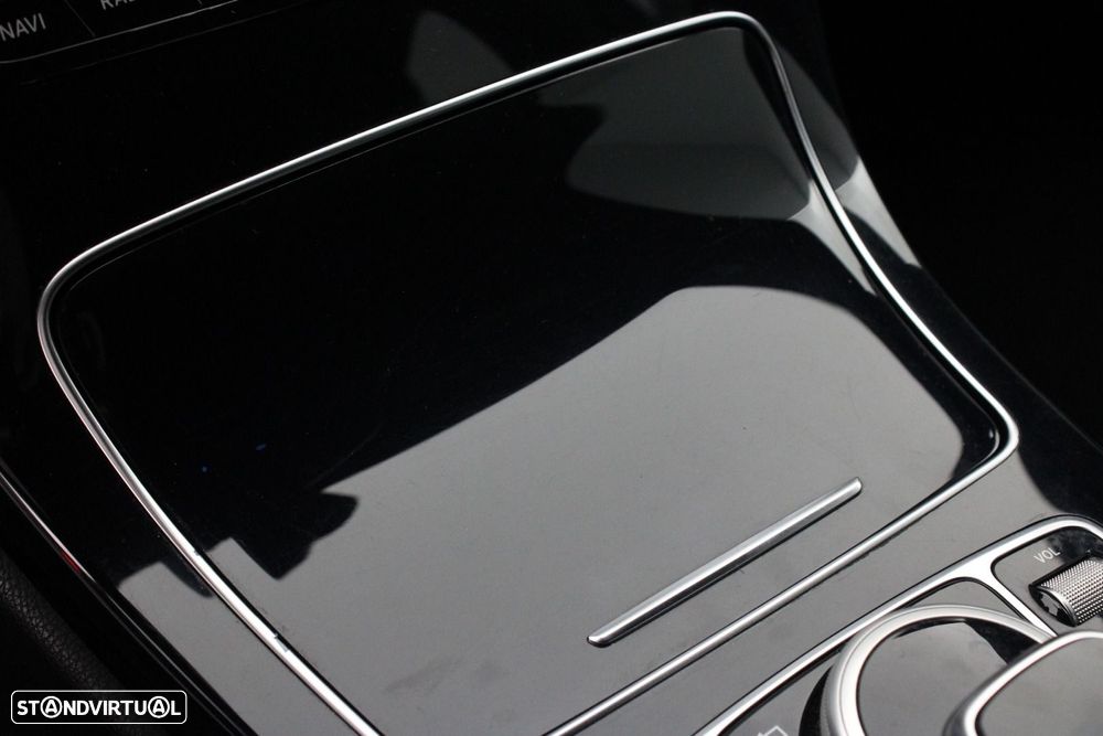 Mercedes-Benz c-200 d AMG Line Aut. - 25