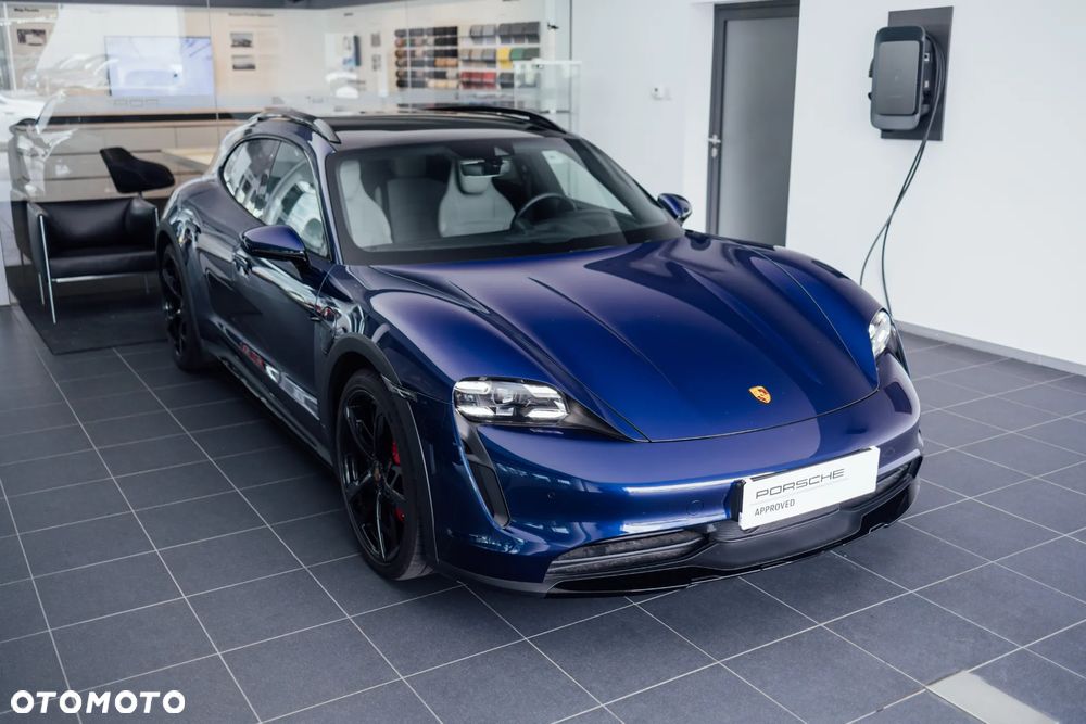 Porsche Taycan 4S Cross Turismo - 7
