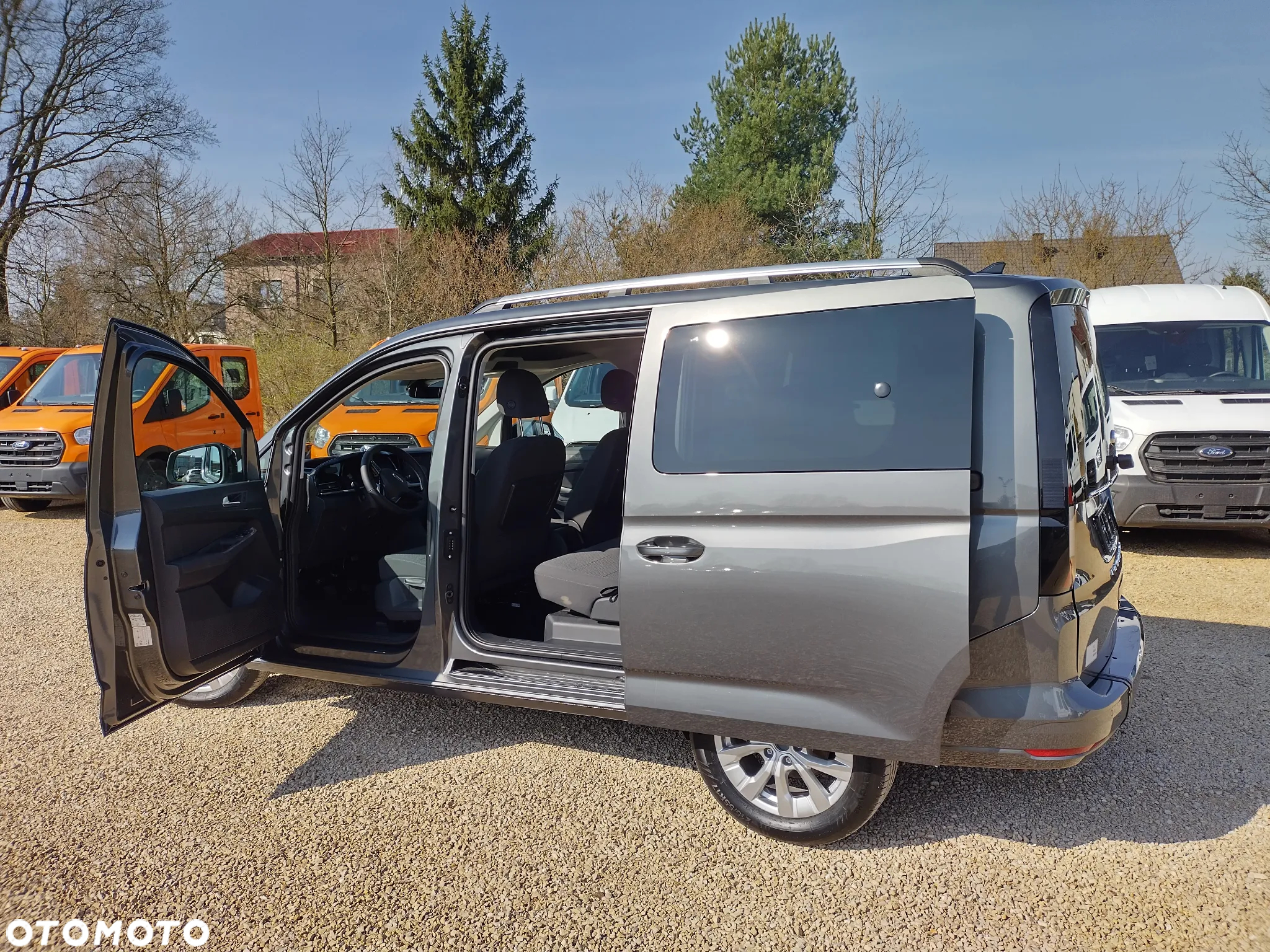Ford Tourneo Connect Grand - 5