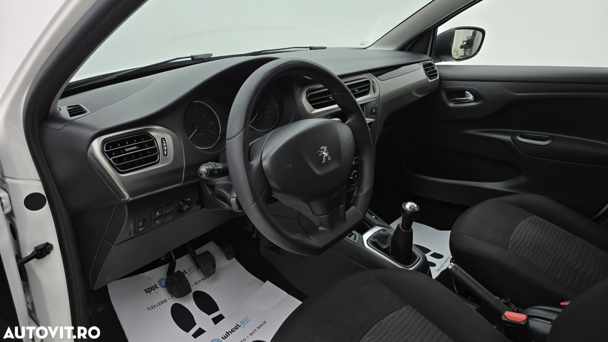 Peugeot 301 1.6 BlueHDI FAP Active - 13