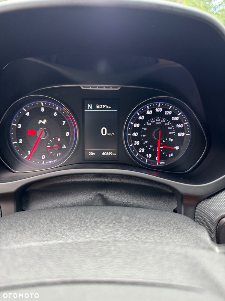 Hyundai Veloster - 7