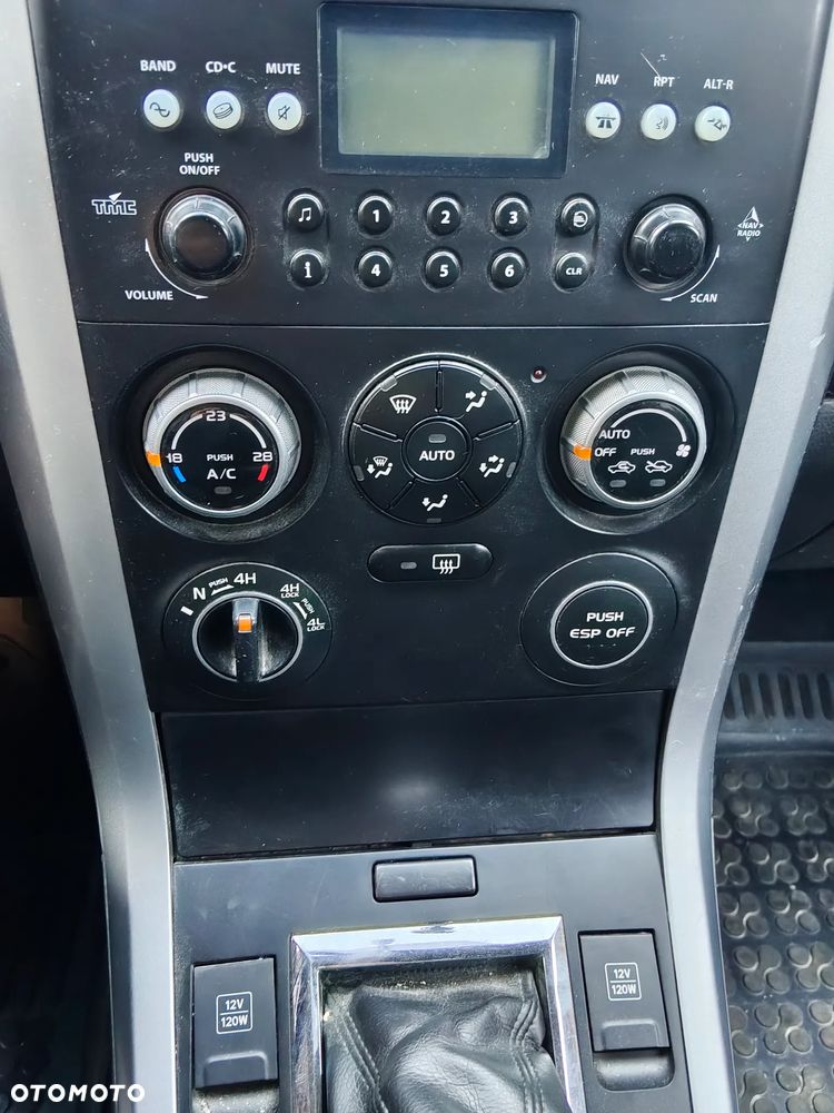 Suzuki Grand Vitara 2.0 - 5