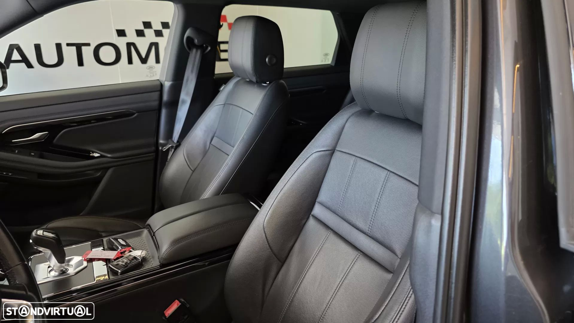 Land Rover Range Rover Evoque 2.0 D240 AWD R-Dynamic HSE Auto - 41