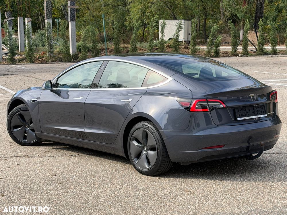 Tesla Model 3 Langstreckenbatterie Allradantrieb Dual Motor - 13