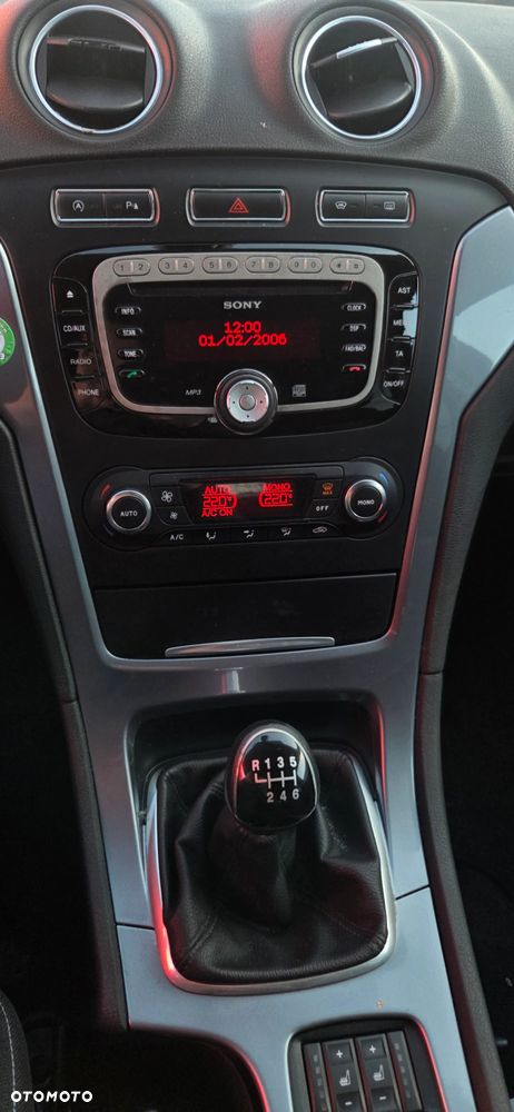 Ford Mondeo SW 1.6 EcoBoost S&S Titanium S - 26