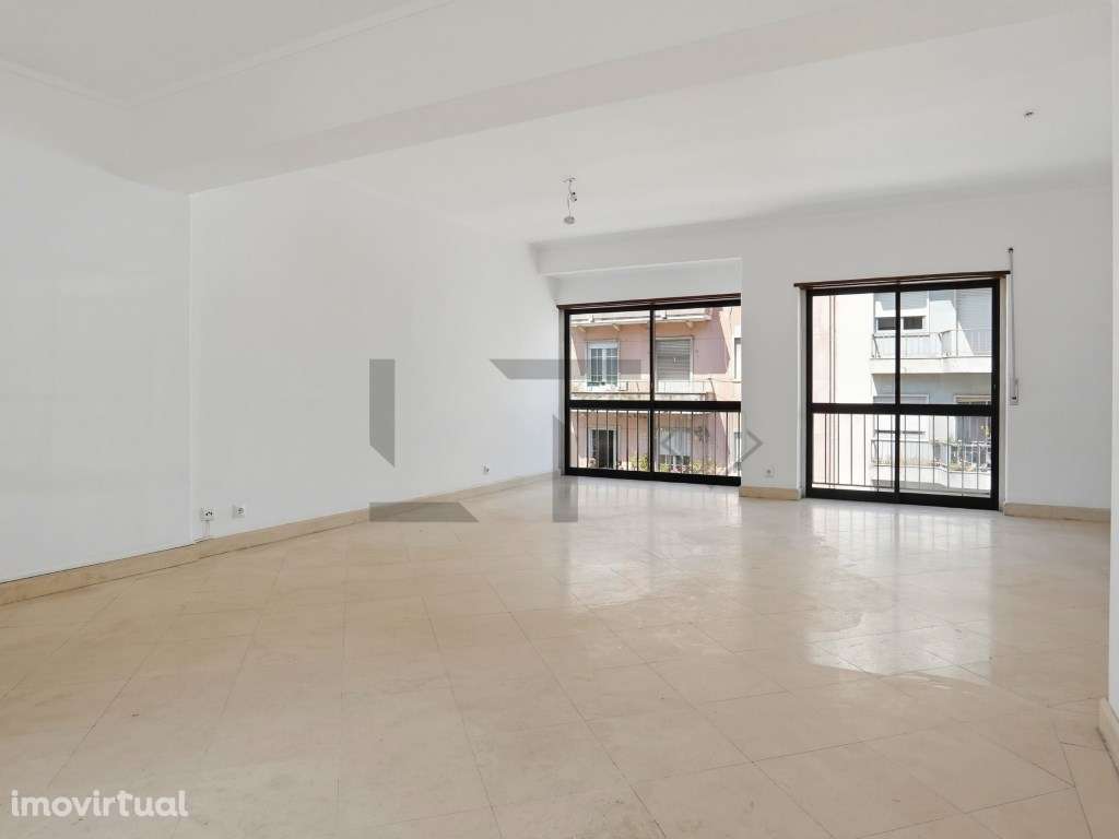 Apartamento T4 para Arrendamento em Campo de Ourique com Garagem e ... - Grande imagem: 3/35