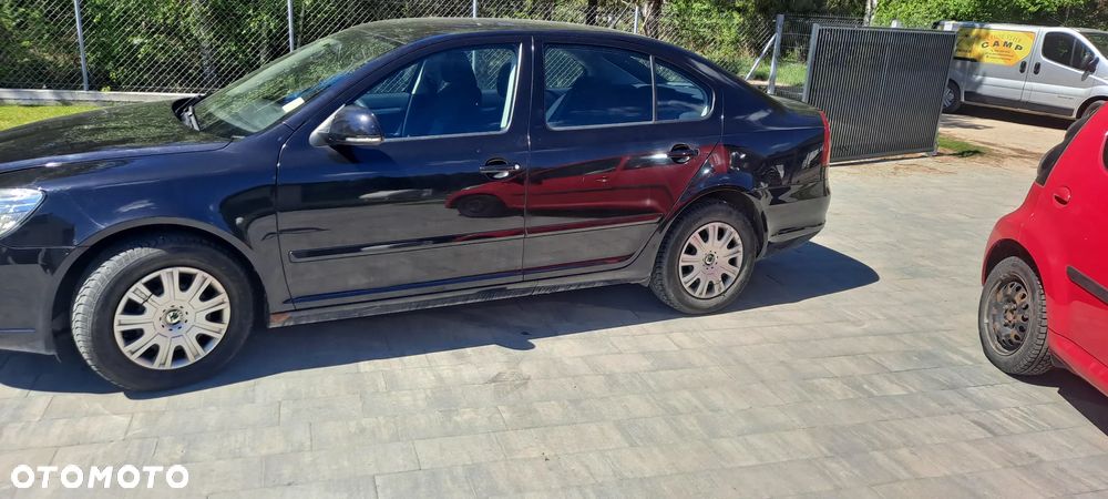 Skoda Octavia 2.0 TDI DPF Ambiente - 9