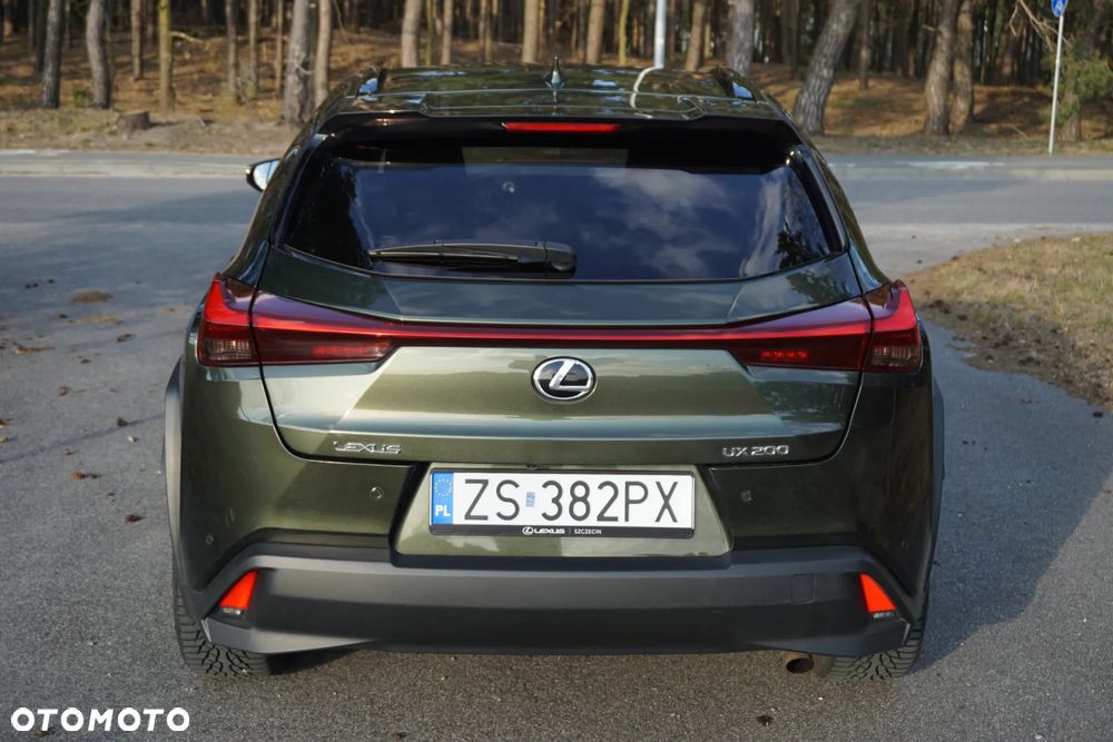 Lexus UX - 9