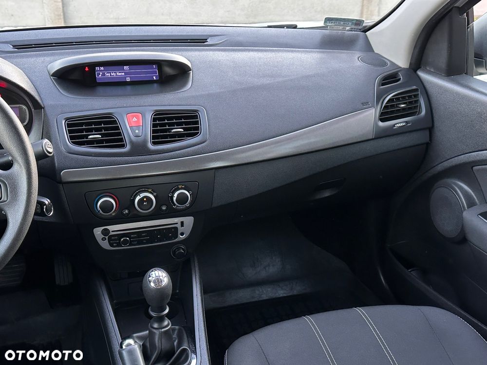 Renault Fluence 1.5 dCi Life EU6 - 20