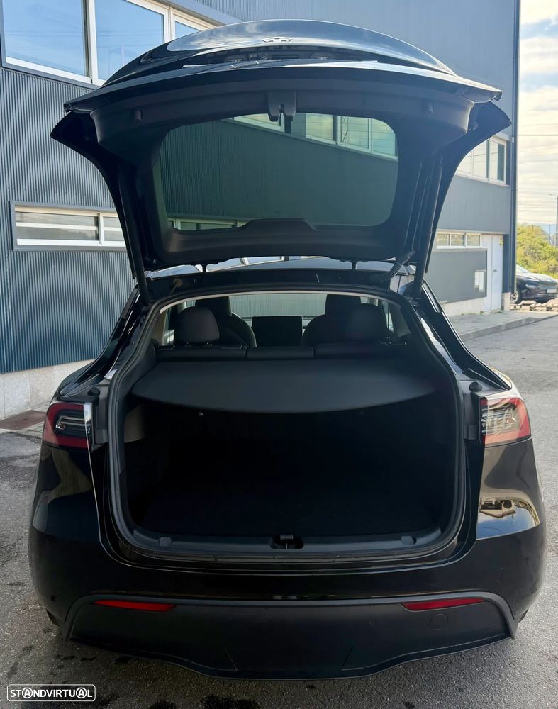 Tesla Model Y RWD - 9