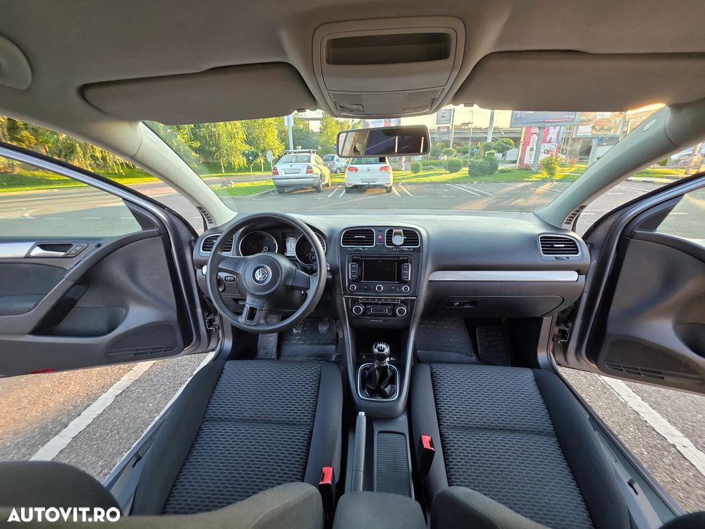 Volkswagen Golf 1.6 TDI DPF Comfortline - 6