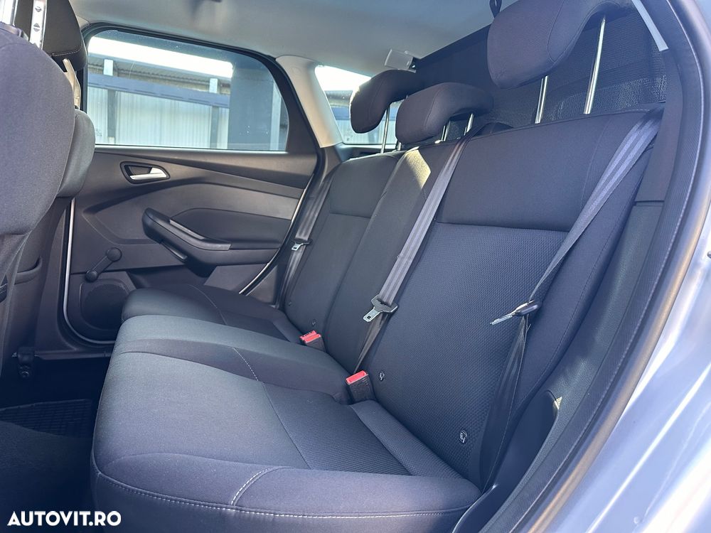 Ford Focus 1.5 TDCi Trend - 9