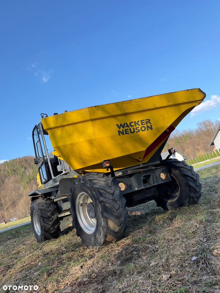 Wacker Neuson DW60 Wozidło 4x4. 6 ton ładowność z Pełną kabiną. Centralne smarowanie! OBROTOWA koleba 2500 mtg 2018 rok.  Jak nowe z salonu PERKINS turbo silnik. Pochodzi z Norweskiego Gospodarstwa Ziemniaczanego! Pełne sterowanie dżojstik REWERS HYDROSTATIC Ogrzewana Kabina Opony zero zużycia. Aktualna DEKRA. Kamery wysokiej jakośći! Zero luzów i wycieków. Szybka wolna jazda. Wielka Okazja - 32