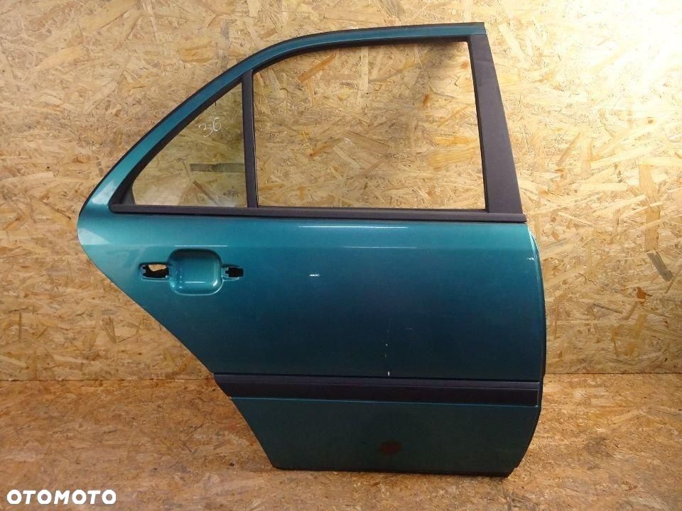 DRZWI PRAWY TYŁ PRAWE Tylne mercedes w202 sedan - 1