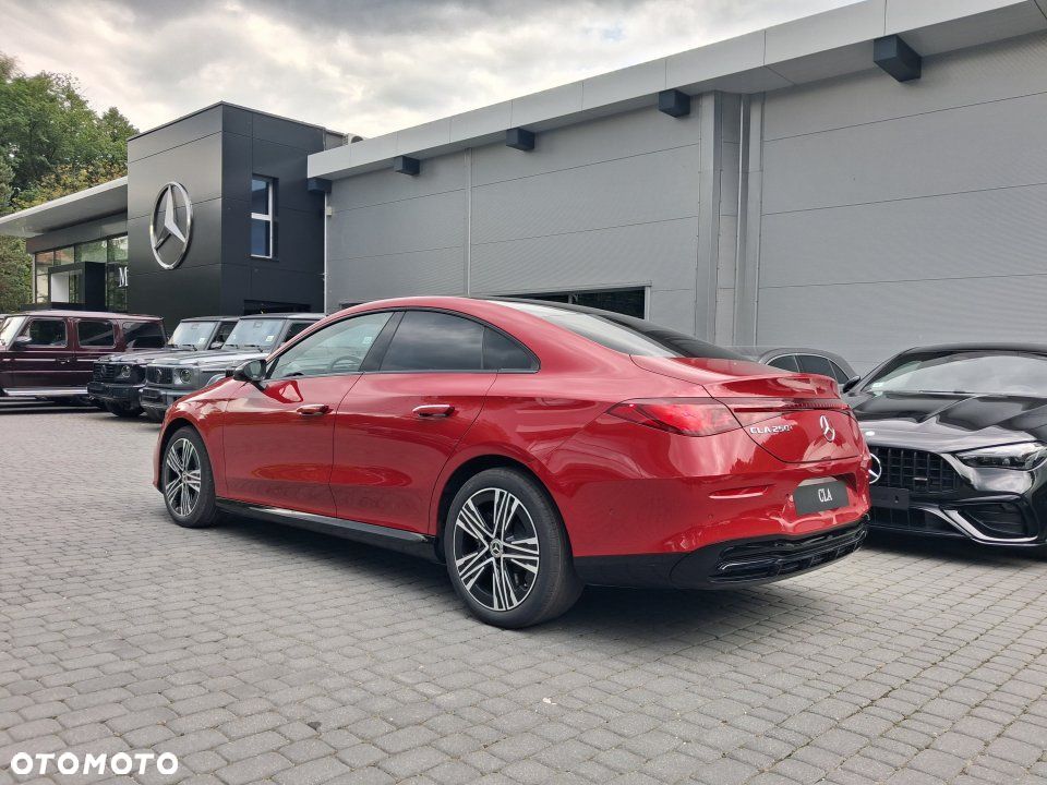Mercedes-Benz CLA - 2