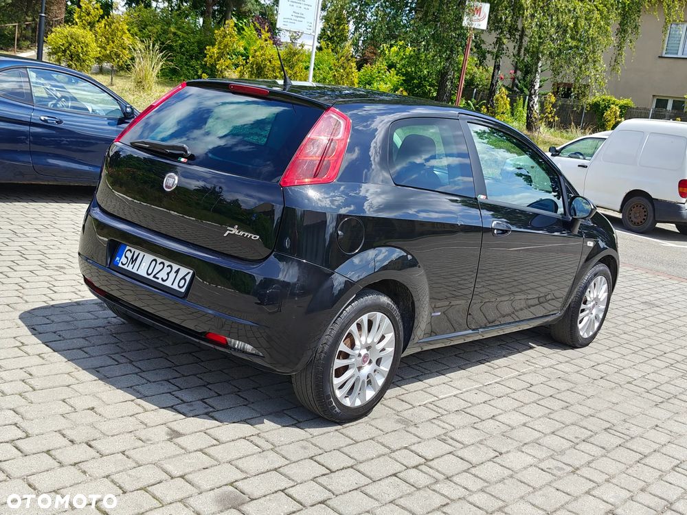 Fiat Grande Punto 1.4 8V Racing - 12