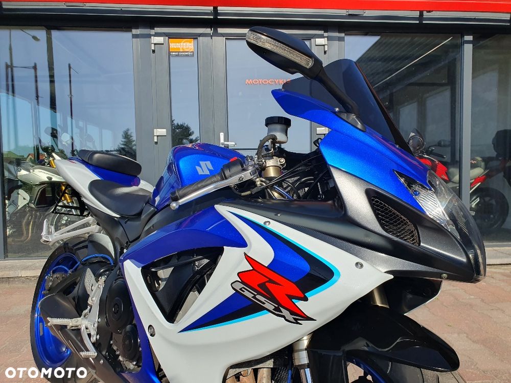 Suzuki GSX-R - 40