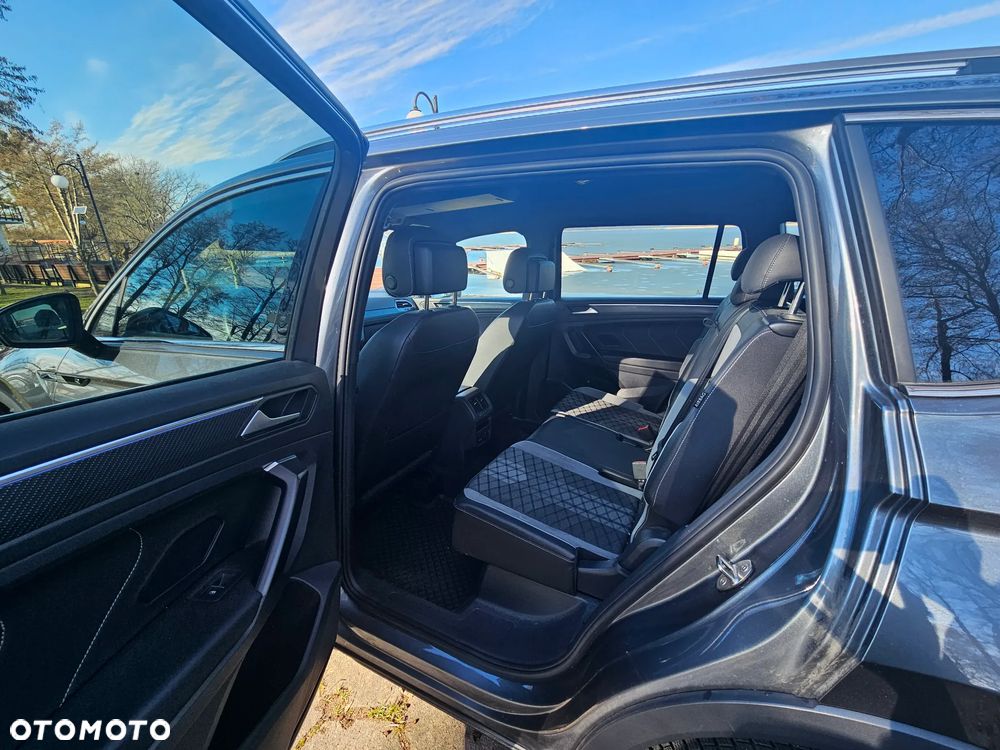 Volkswagen Tiguan 2.0 TDI SCR 4Mot R-Line DSG - 12