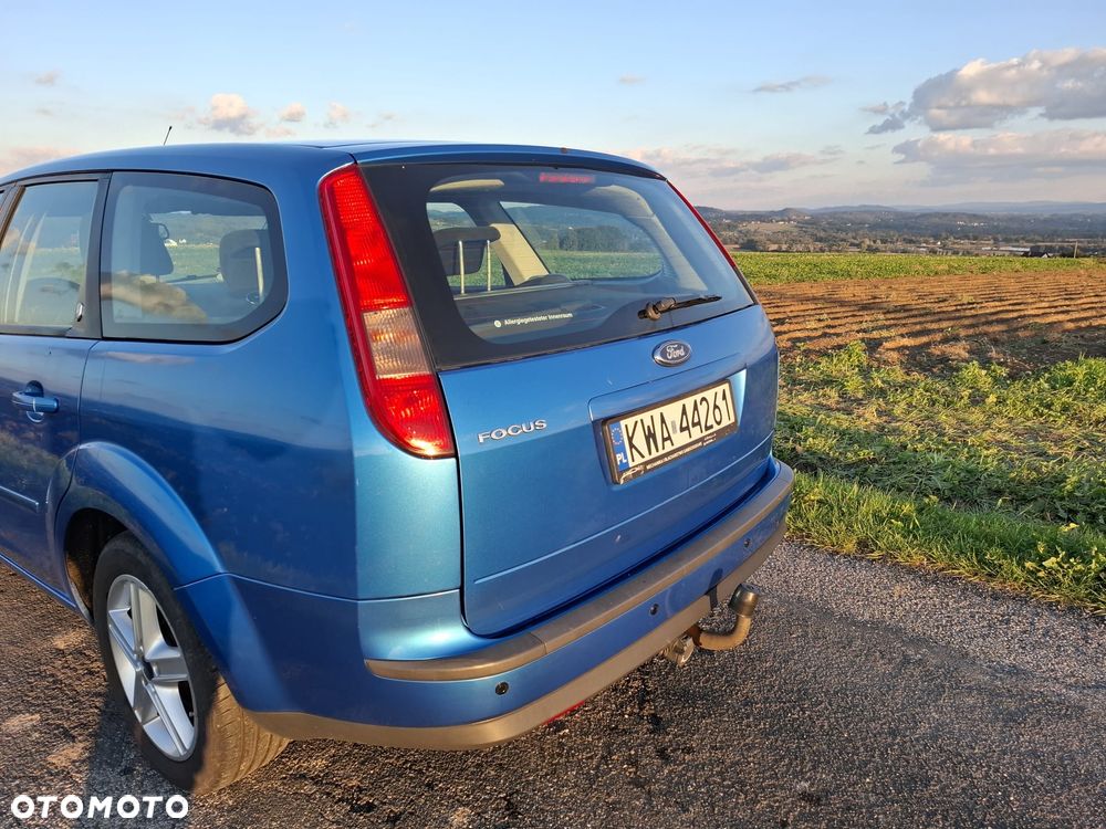 Ford Focus 1.6 Ghia - 3