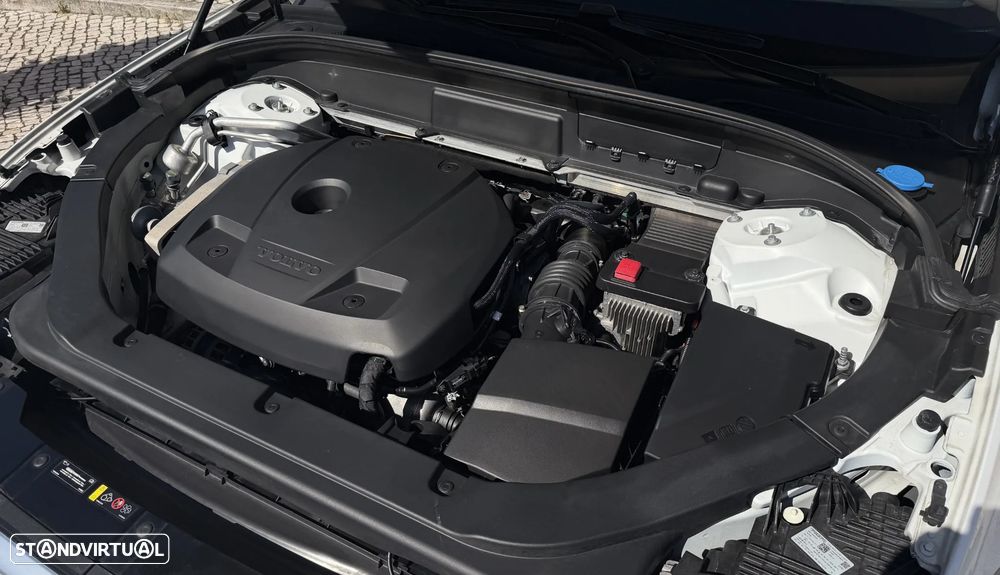Volvo XC 60 2.0 T6 R-Design AWD - 14