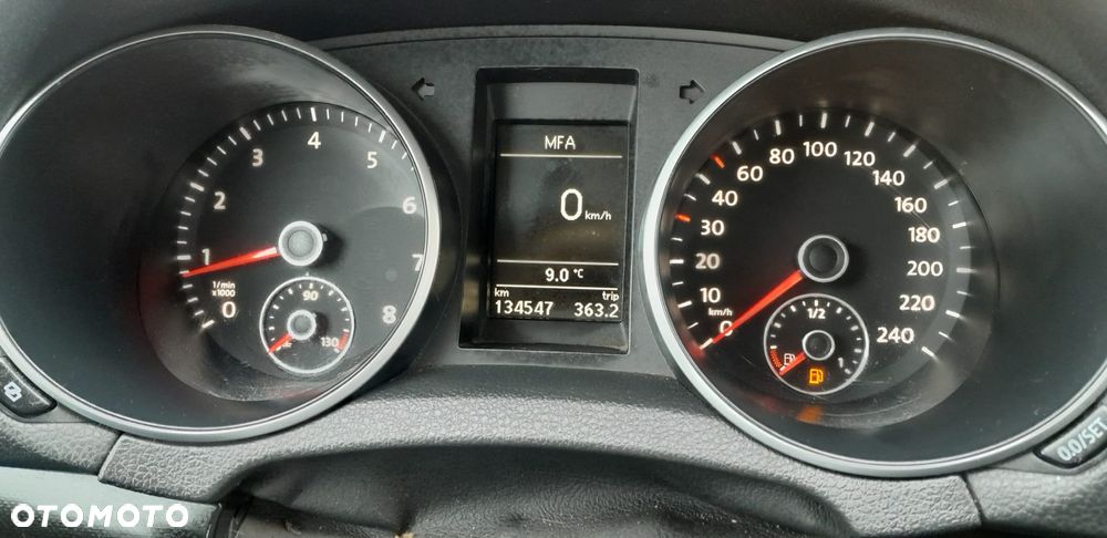 Volkswagen Golf - 18