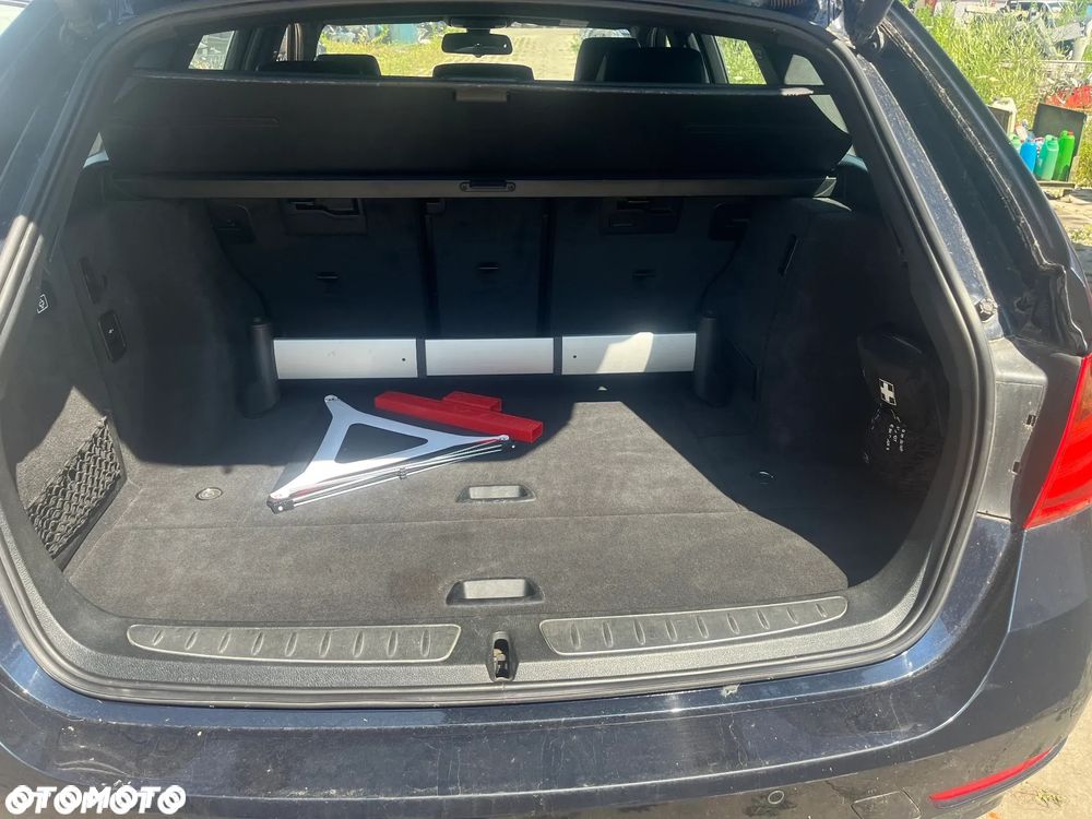 BMW Seria 3 330d xDrive - 18