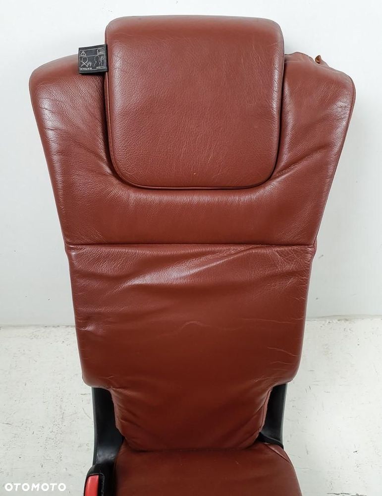 FOTEL ŚRODKOWY TYŁ ZAPINKA SKÓRA VOLVO XC90 - 3