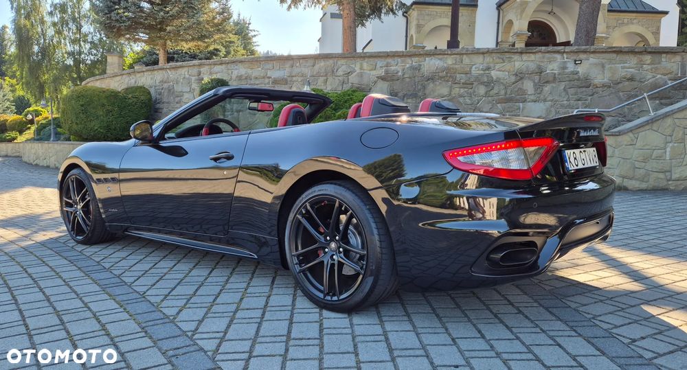 Maserati GranCabrio - 13