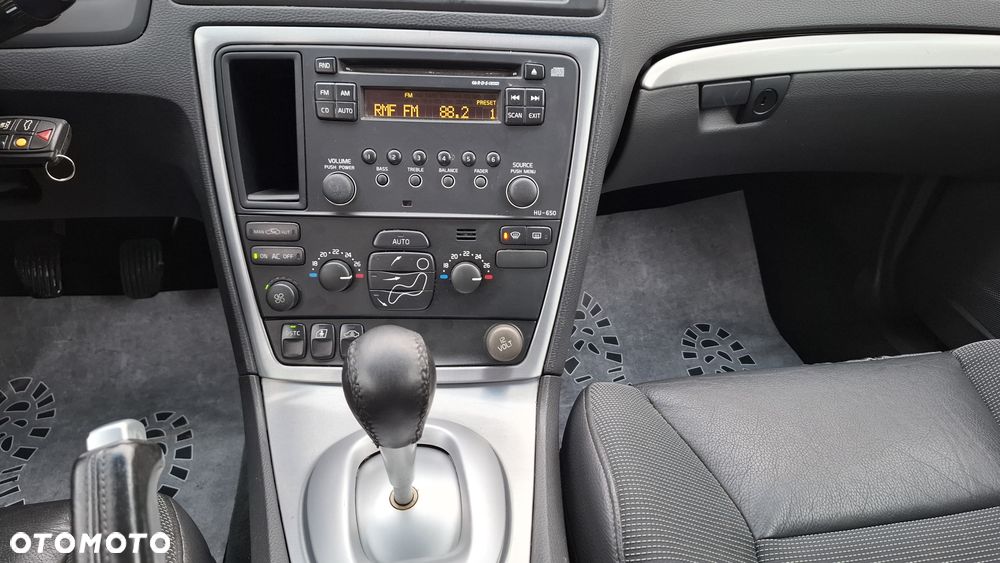 Volvo V70 2.4 Silver Edition - 14