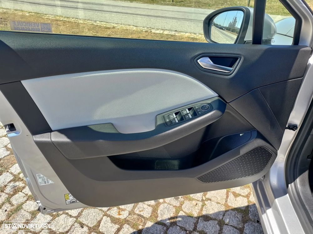 Renault Clio 1.0 TCe Intens Bi-Fuel - 10