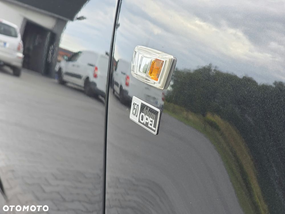 Opel Corsa 1.4 16V 150 Jahre - 11