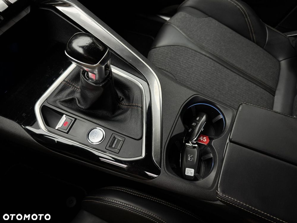 Peugeot 3008 1.2 PureTech GT S&S - 26