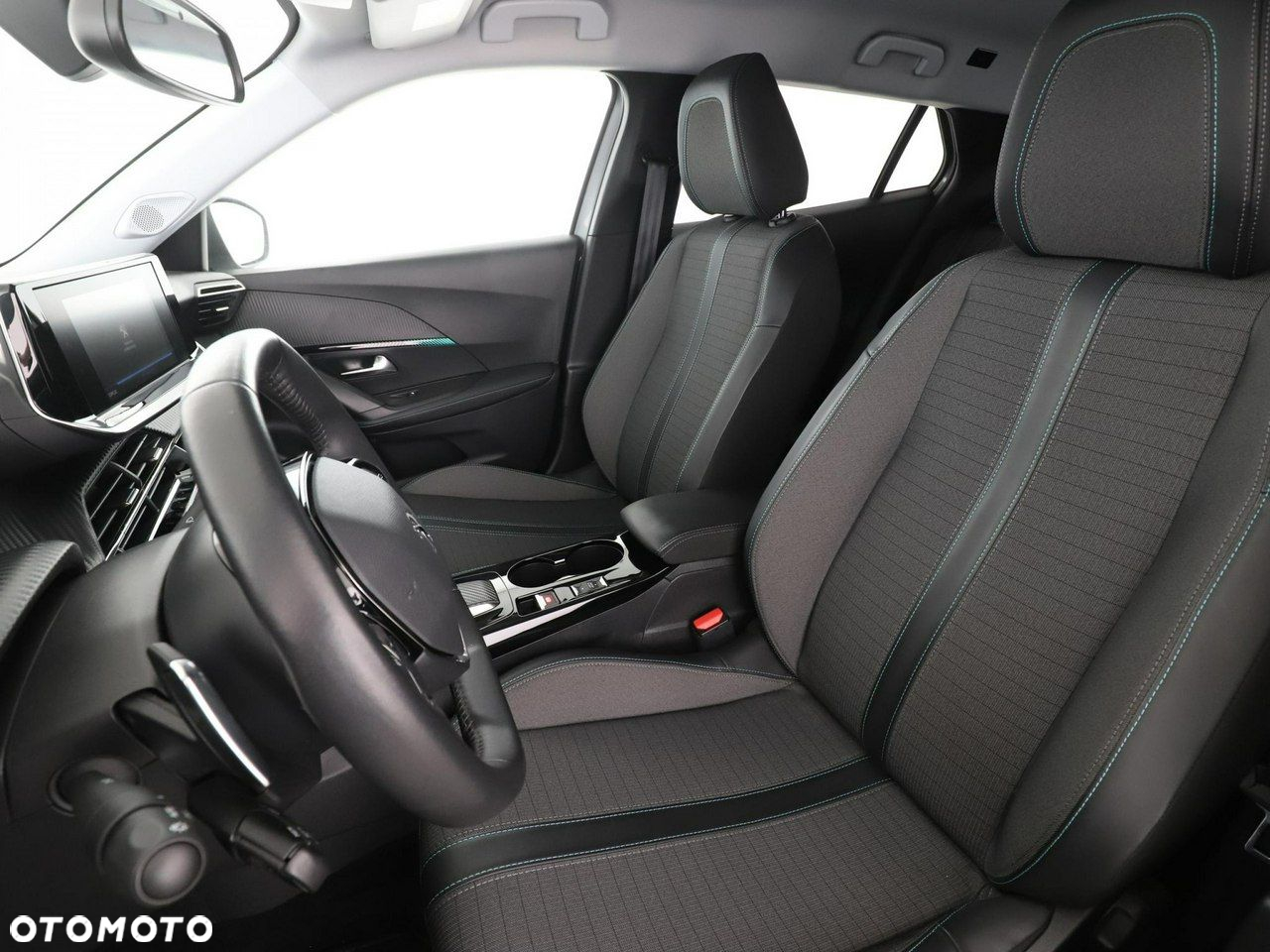 Peugeot 2008 PureTech 130 EAT8 Allure - 14