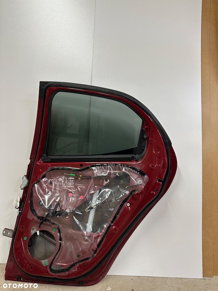 Drzwi Toyota yaris IV prawe tył - 4