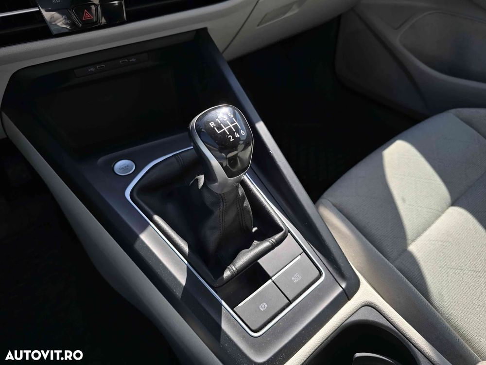 Volkswagen Golf - 14