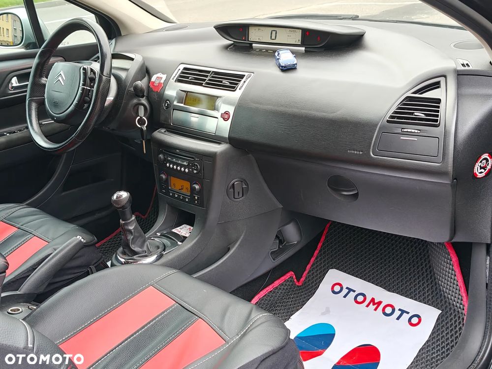 Citroën C4 1.6 16V Confort - 19