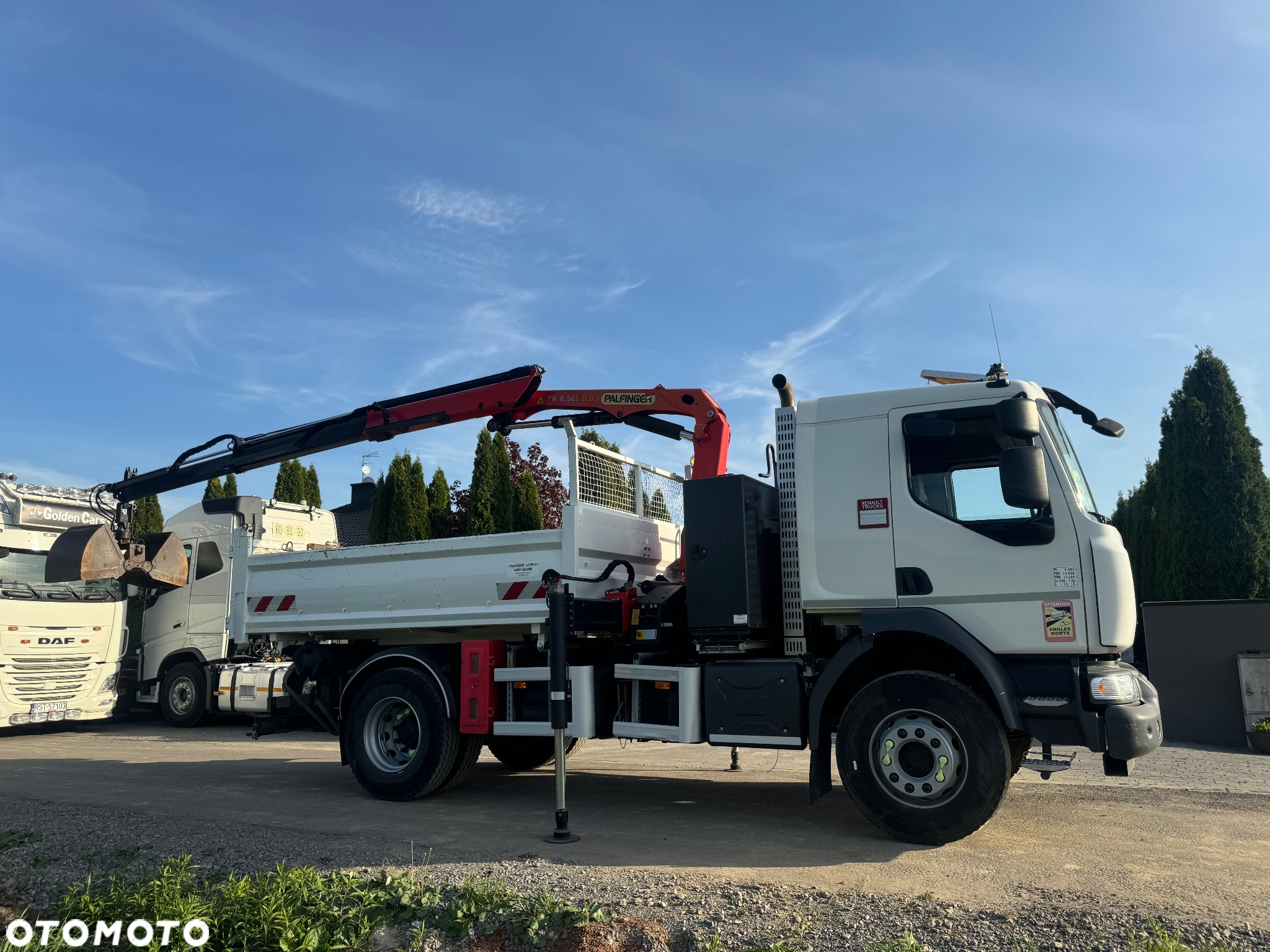 Renault RENAULT D14 /  / WYWROTKA + HDS PALFINGER 8.501 SLD3 - 13