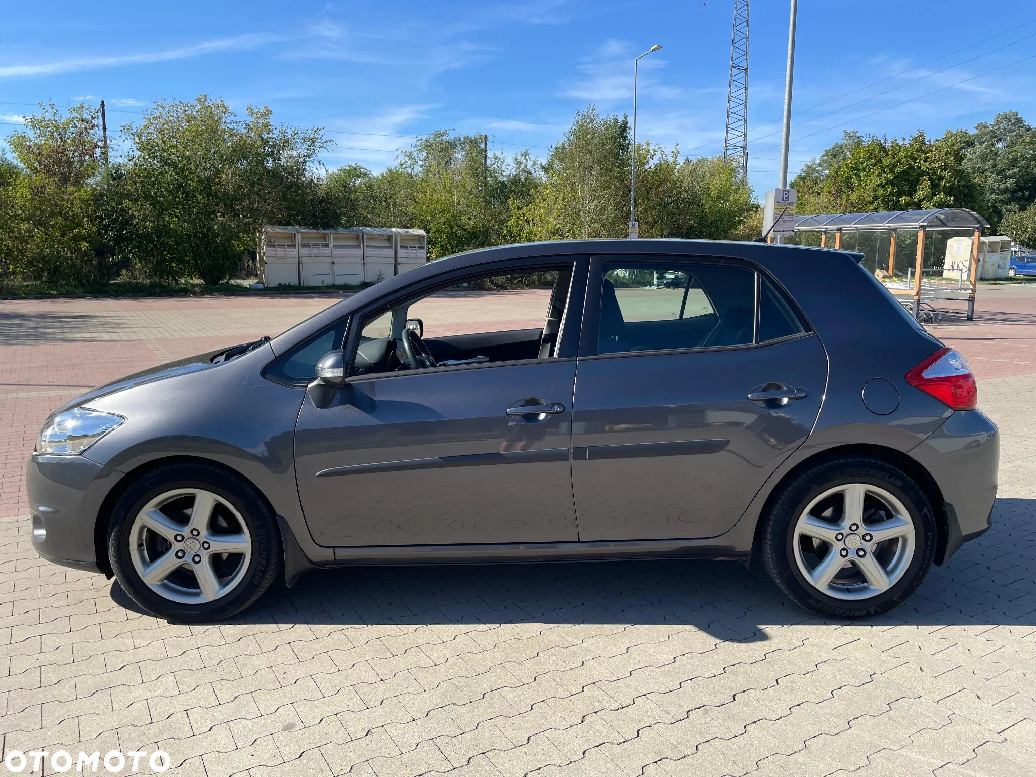 Toyota Auris 1.6 Comfort - 2