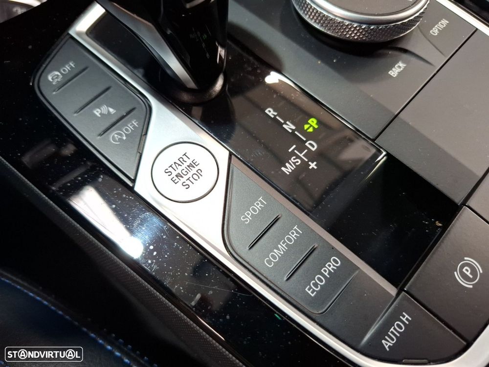 BMW 116 d Pack 50 anos M Auto - 19