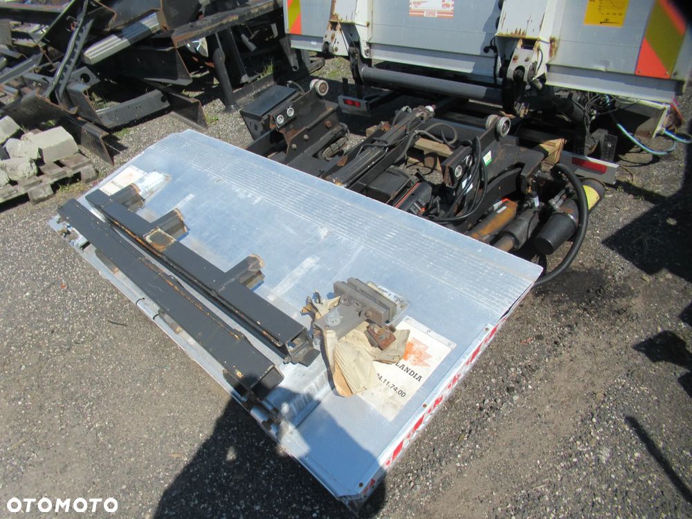 Montaż windy załadowczej - 5