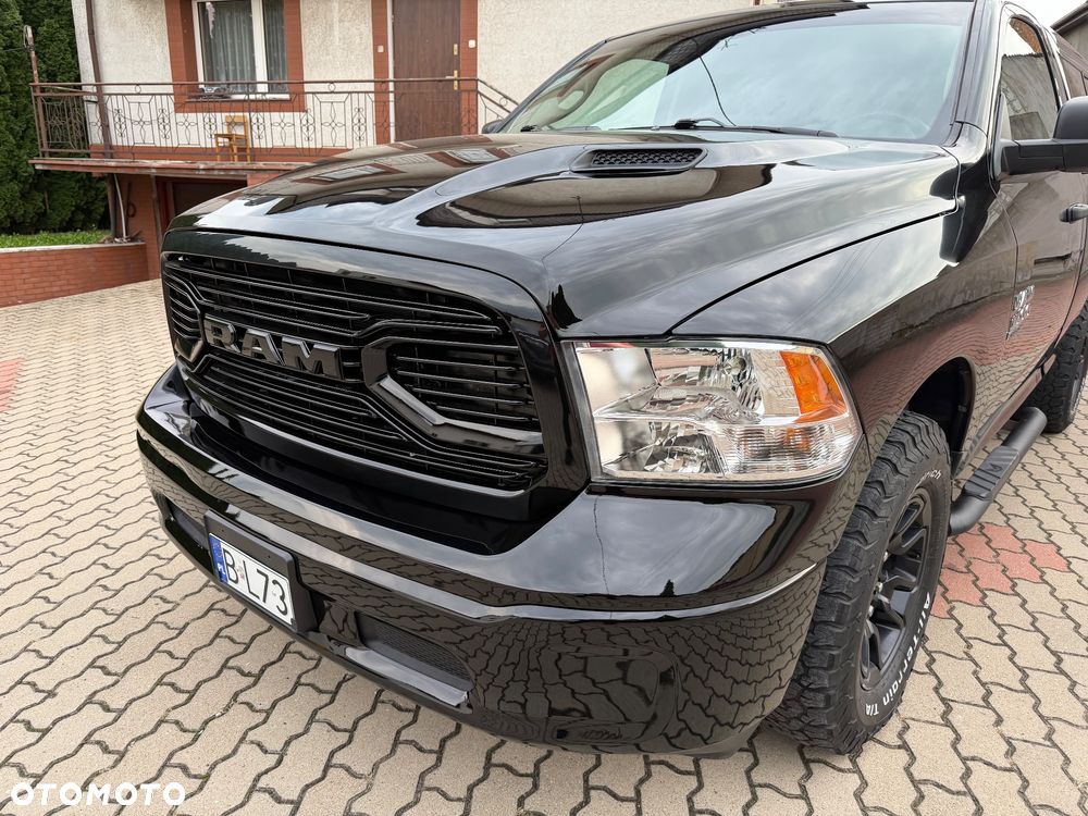 Dodge RAM - 12
